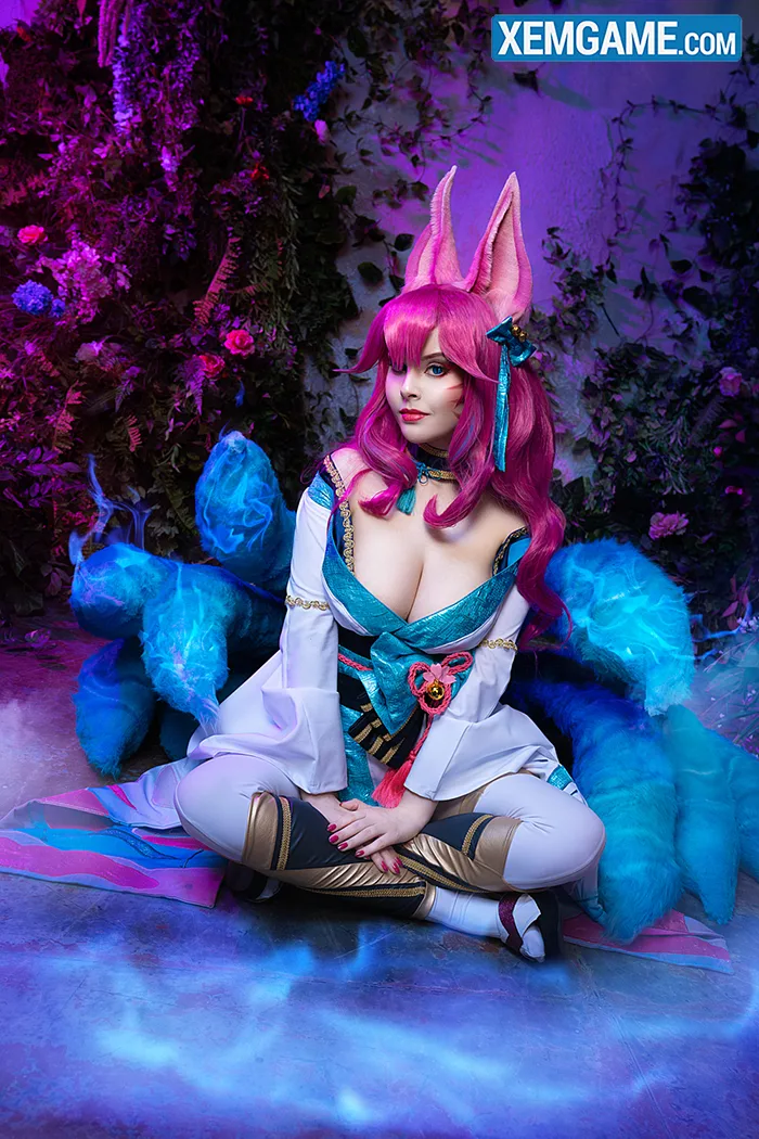 LMHT: Cosplay Ahri Chiêu Hồn Thiên Hồ đầy quyến rũ