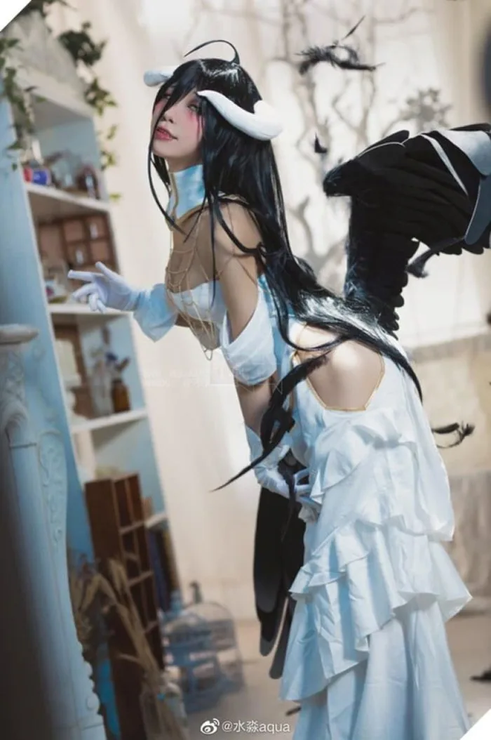 Mê Mẩn Trước Bộ Cosplay Albedo - Quỷ Nữ Gợi Cảm Nhất Nhì Anime Overlord