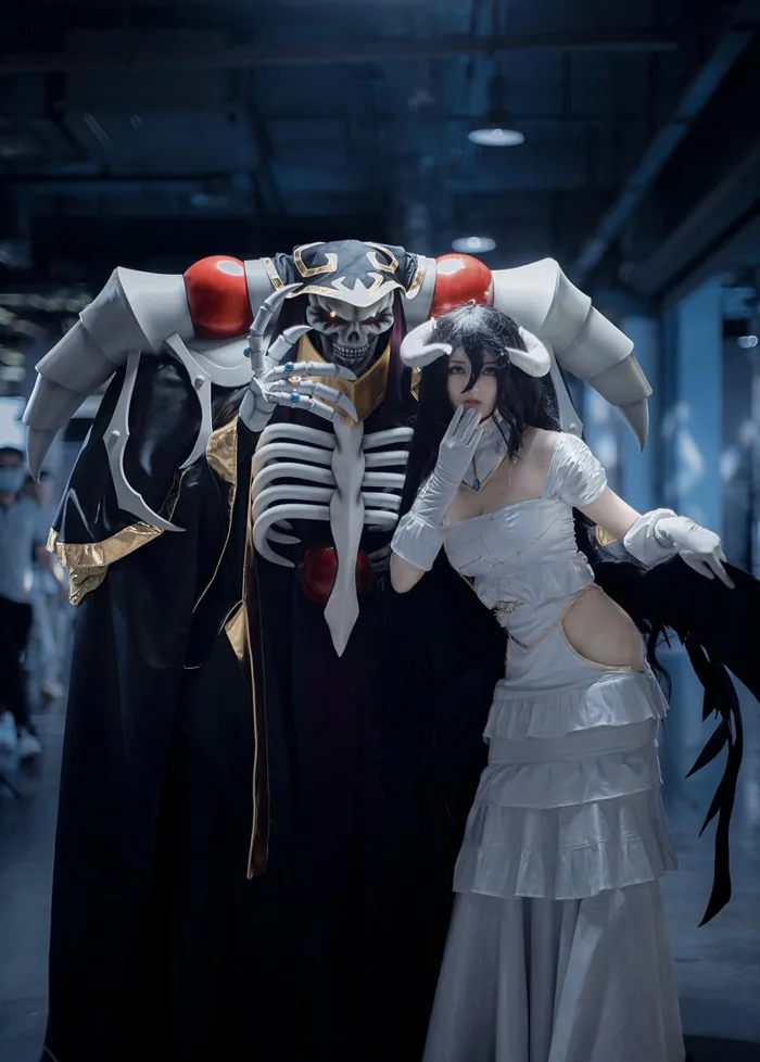 222+ cosplay Albedo với thần thái lạnh lùng đúng chất