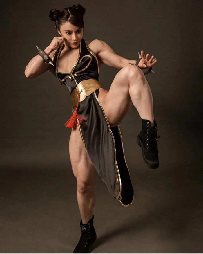 Competitive bodybuilder brings Chun-Li to life with stunning cosplay - Inven Global
