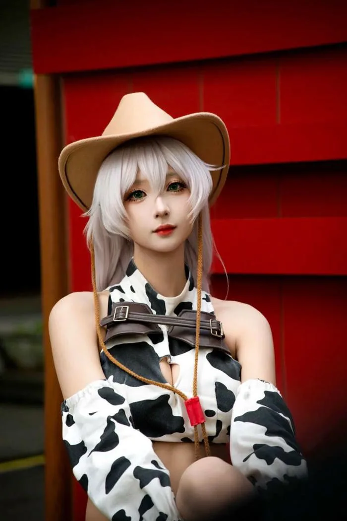 Khám phá 91+ cosplay bò sữa độc đáo, hài hước và bắt mắt