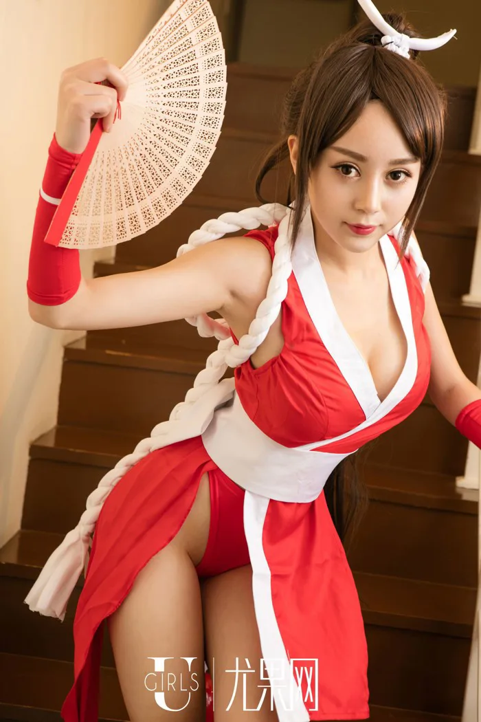 Cùng chiêm ngưỡng bộ cosplay bỏng mắt của Zhao Xiaomi - cô nàng người mẫu 'ngây thơ vô số tội'
