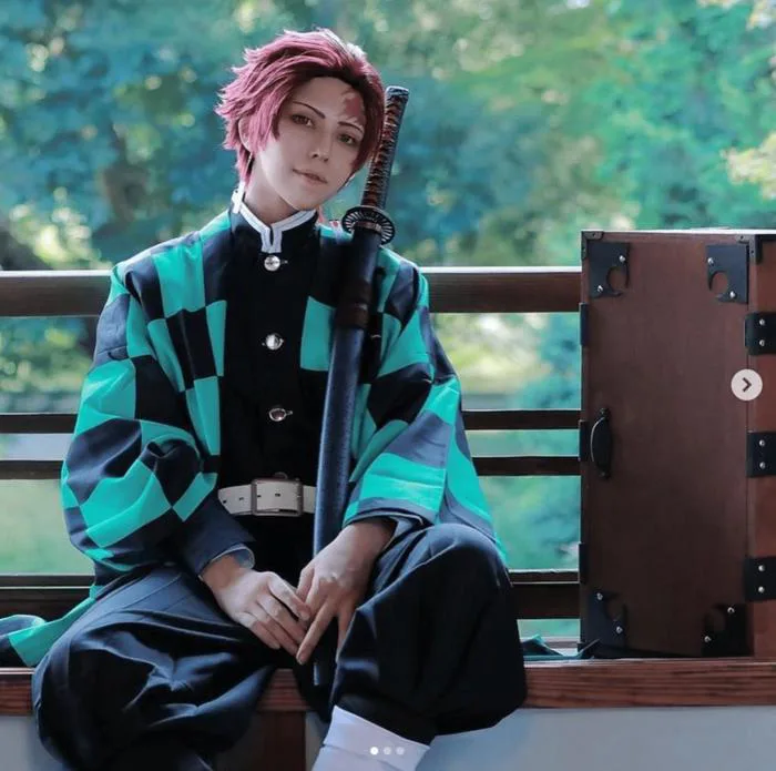 cosplay-kimetsu-no-yaiba-1