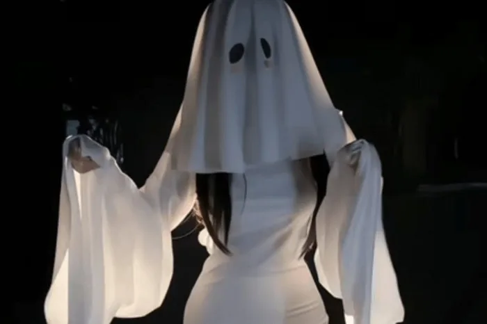 14 triệu lượt xem cô gái cosplay ma nữ, chỉ 9 giây nhưng đủ siêu lòng fan nam