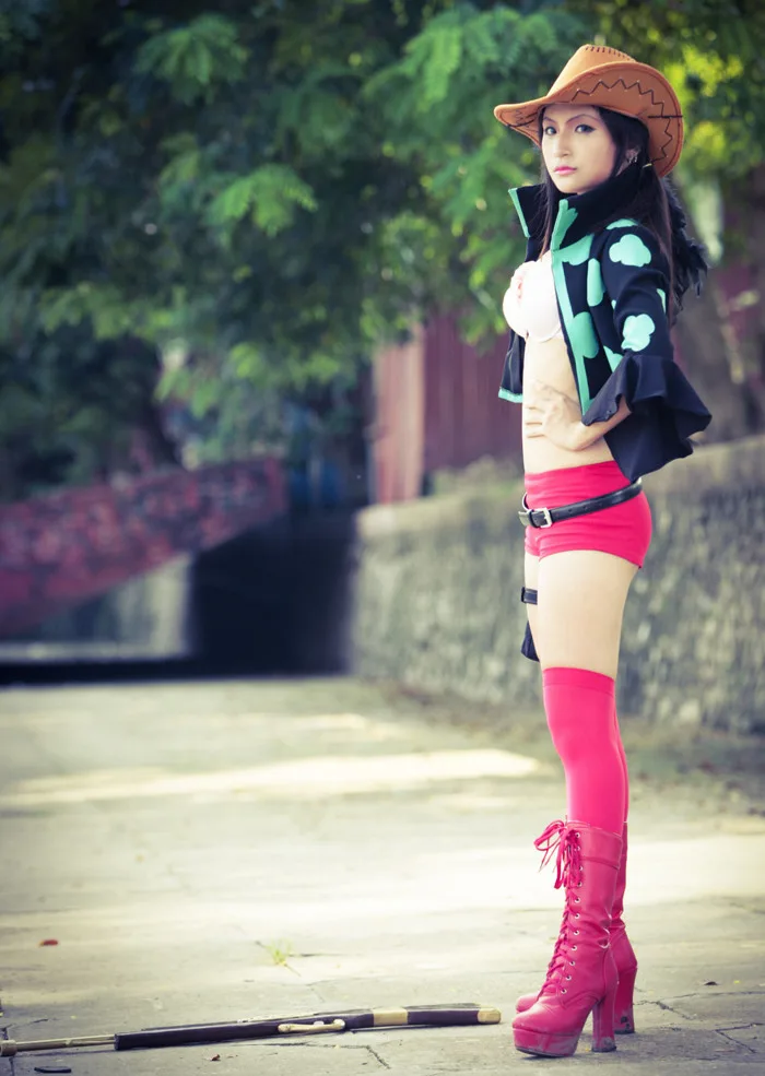 Cosplay Việt: Nico Robin (One piece) đẹp đến lạnh lùng