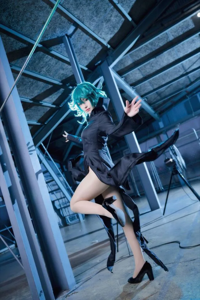 One Punch Man Tornado of Terror Tatsumaki Cosplay Art