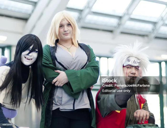 Diễn Viên Cosplay Hóa Trang Thành Orochimaru Tsunade Và Jiraiya Từ Naruto Shipuden Hình ảnh Sẵn có - Tải xuống Hình ảnh Ngay bây giờ - iStock