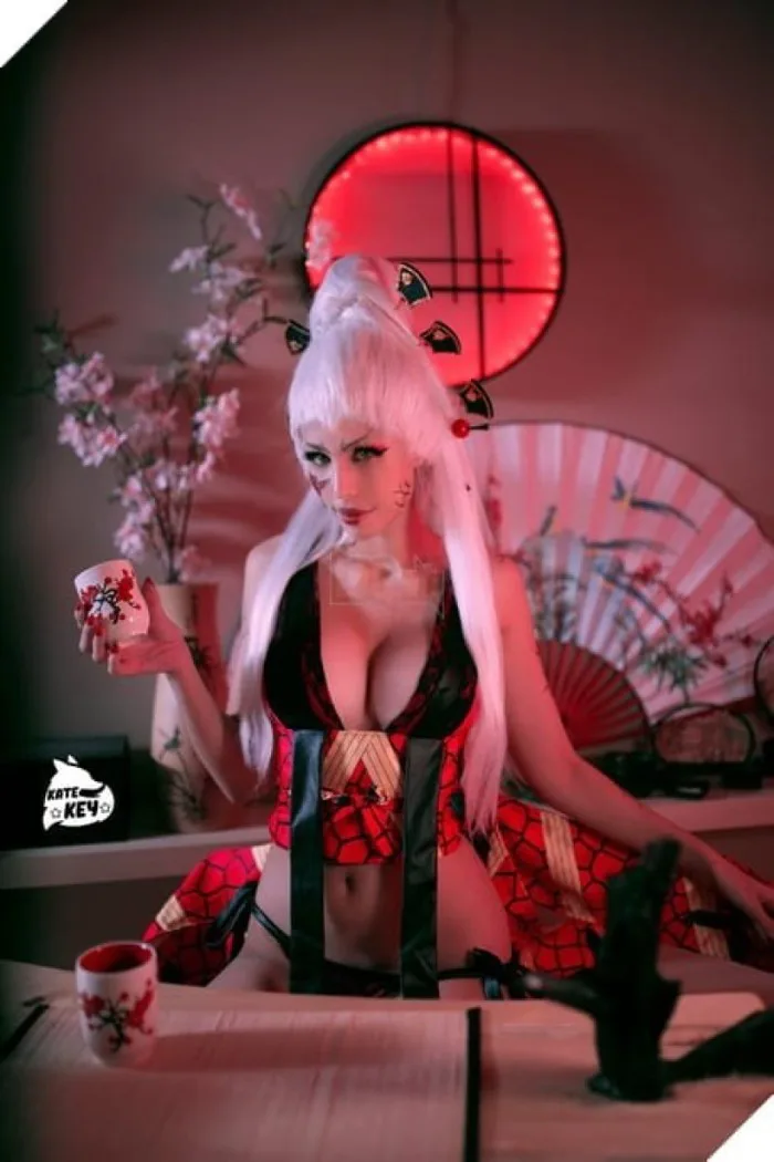 Loạt Ảnh Cosplay Thượng Huyền Lục Daki Trong Kimetsu No Yaiba
