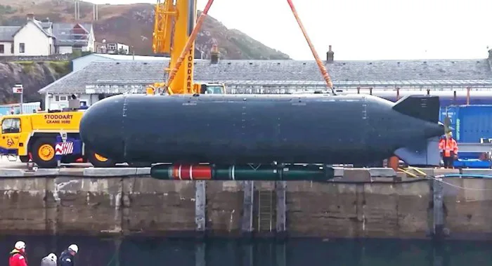 Siêu tàu ngầm không người lái Excalibur mới phóng ngư lôi hạng nặng Mk 48,  thành quái vật săn tàu chiến dưới đáy biển