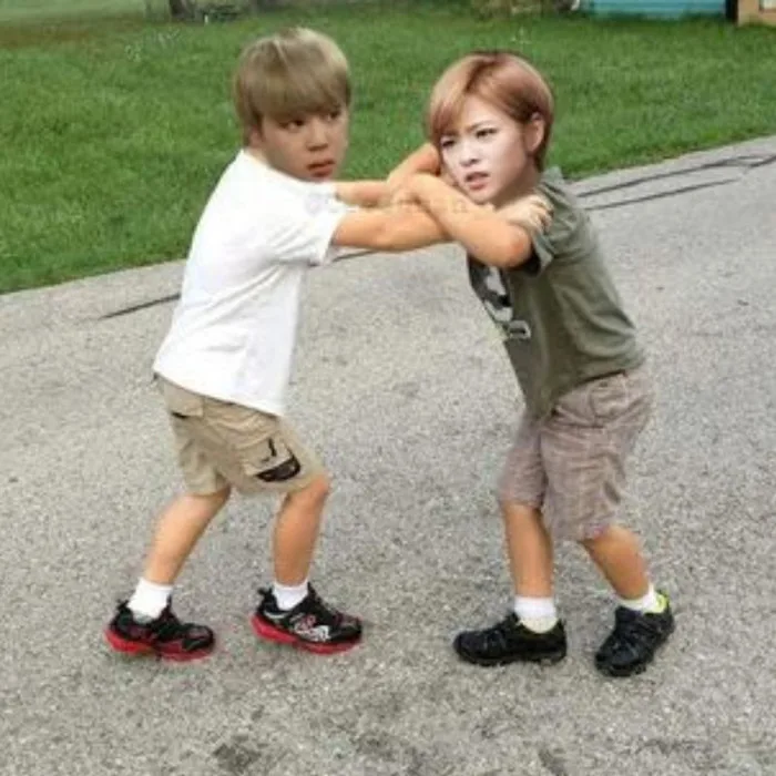 Bộ sưu tập ảnh meme đánh nhau HOT nhất, mới nhất hiện nay